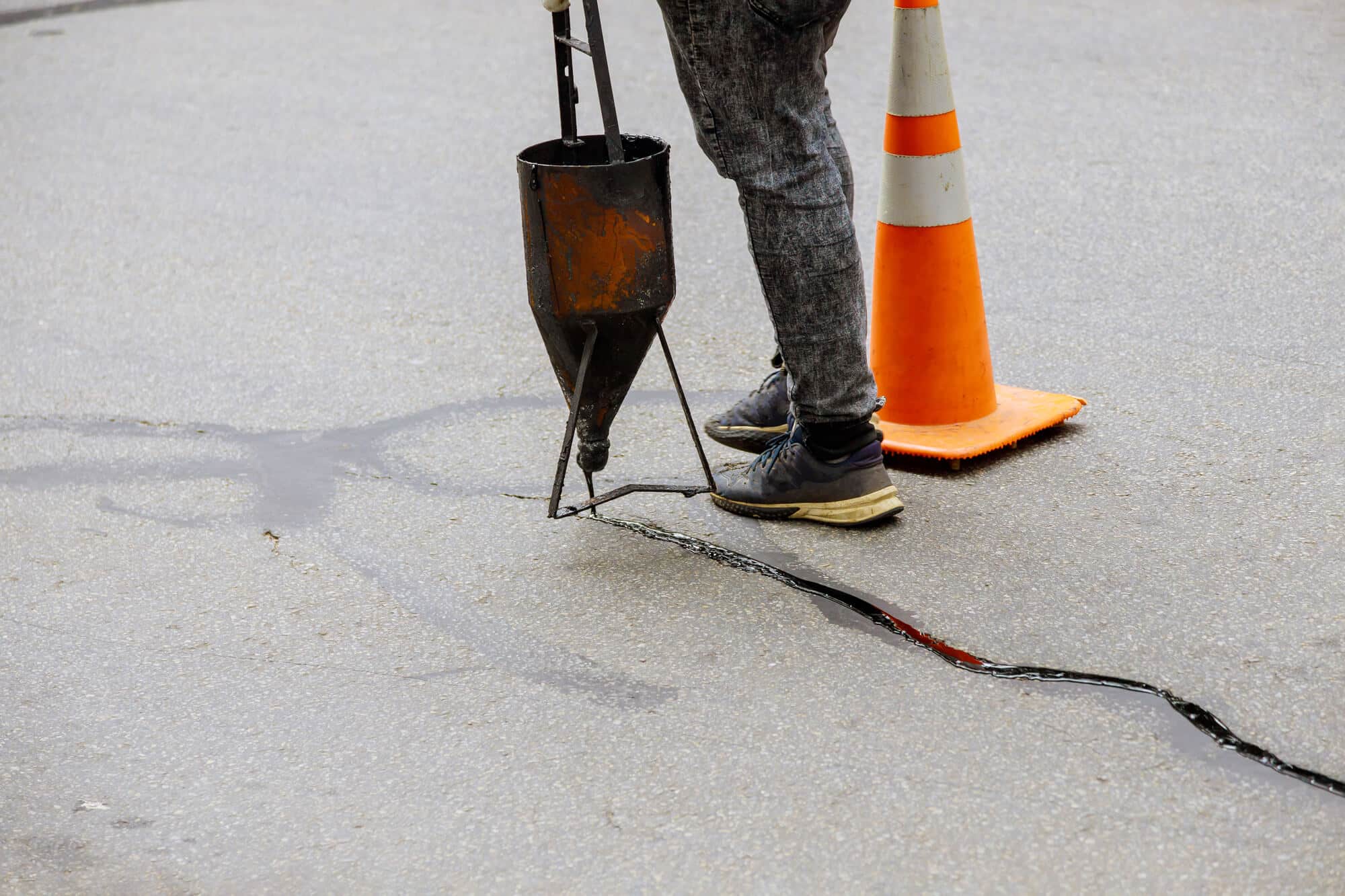 seal coating asphalt private roads